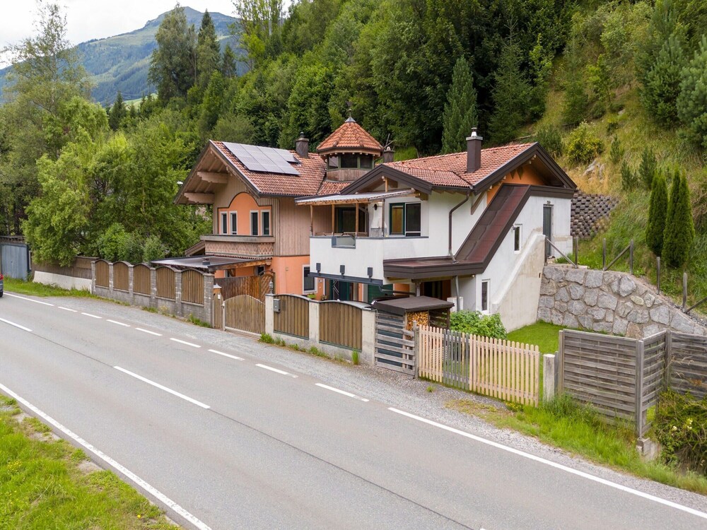 Apartment Neukirchen Near Ski Slopes