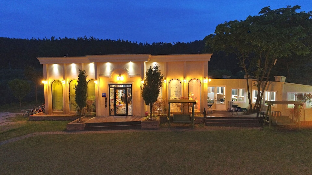 Star Palace