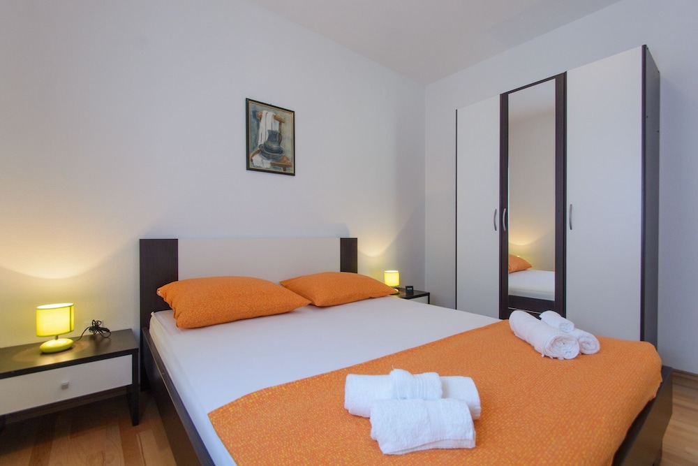 Apartment Center Trogir 1 view 2