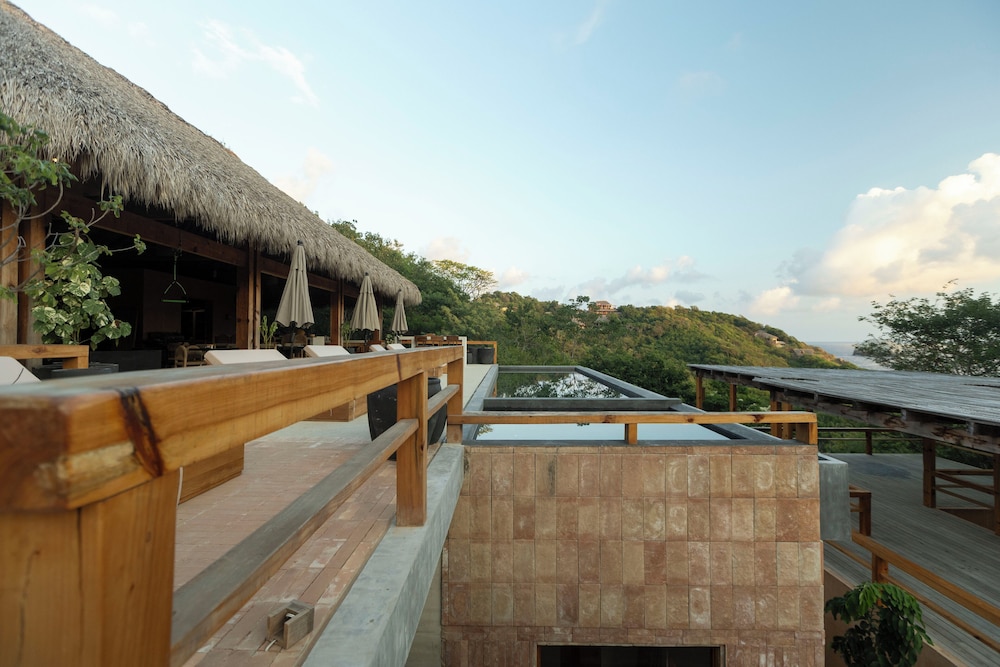 Casa Yute by Ahau Collection