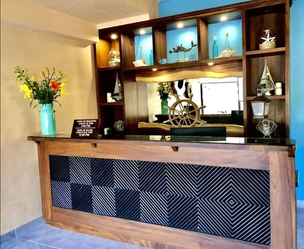 Hotel Pacific Inn Sayulita - Image 1