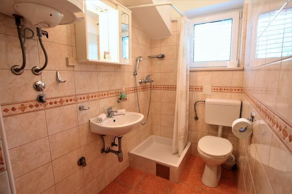 Apartman Laura Zaton
