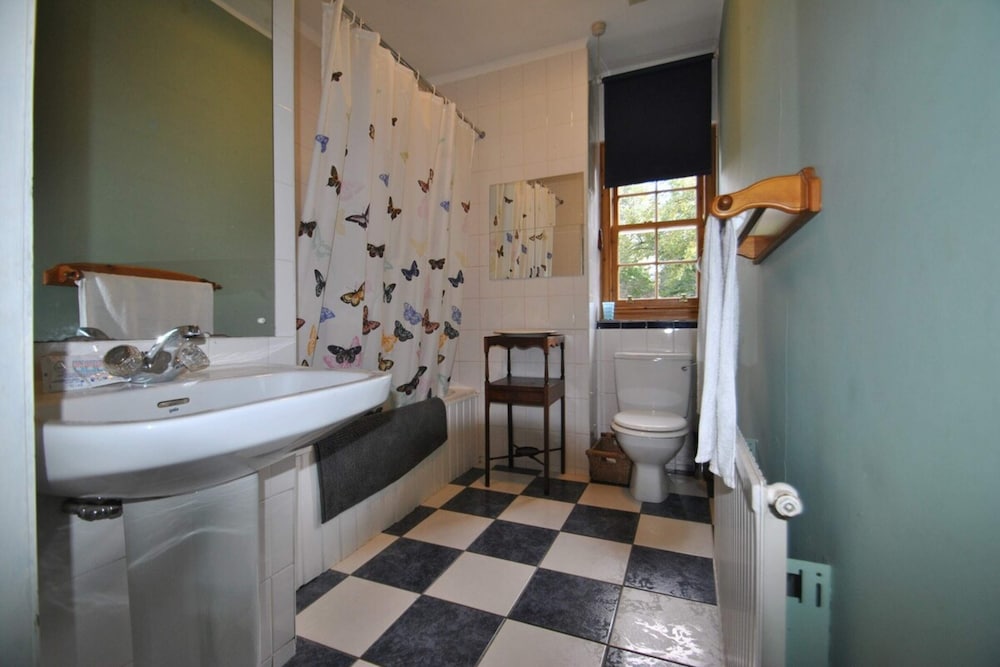 Grand New Town 2 Bedroom in Central Edinburgh