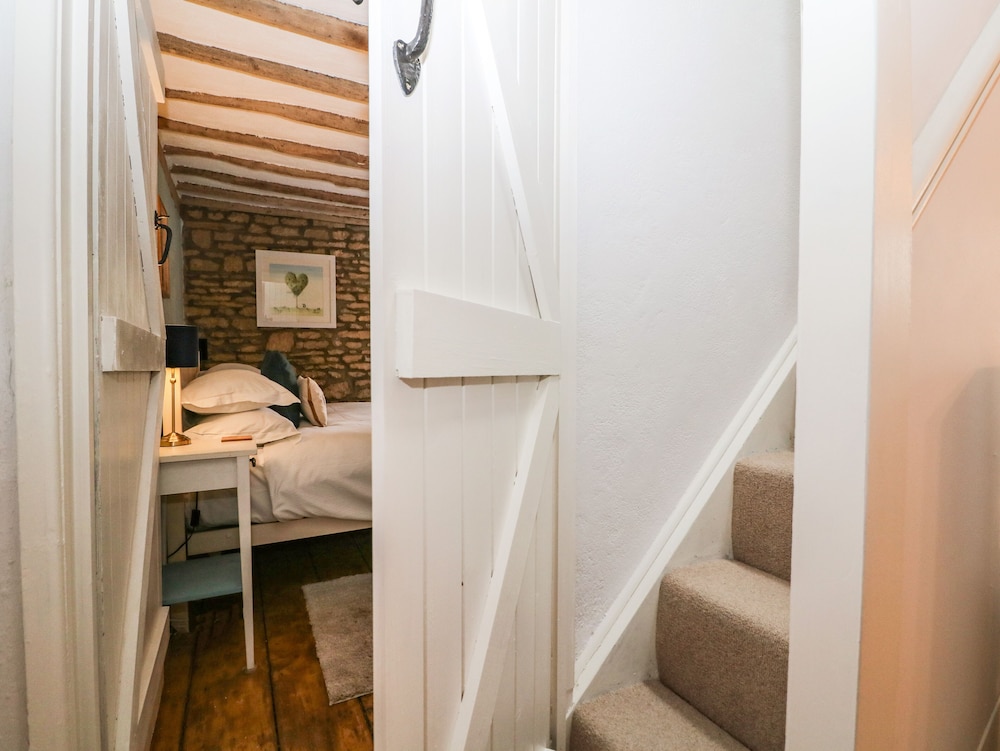 Tuesday Cottage