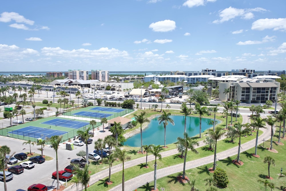 Estero Beach & Tennis 708-c