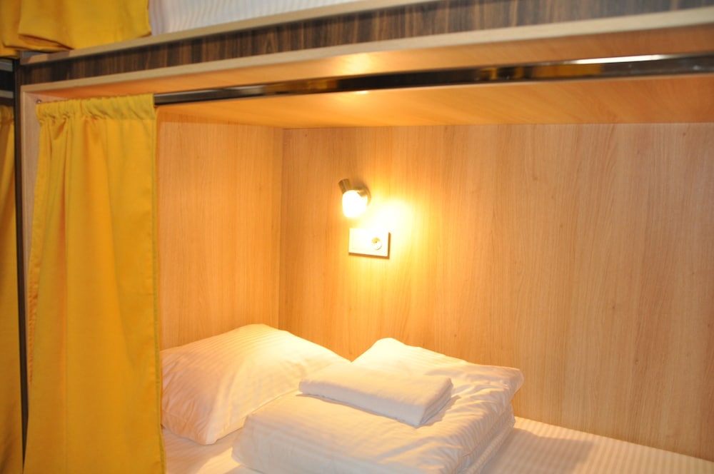 Pikasso - Hostel