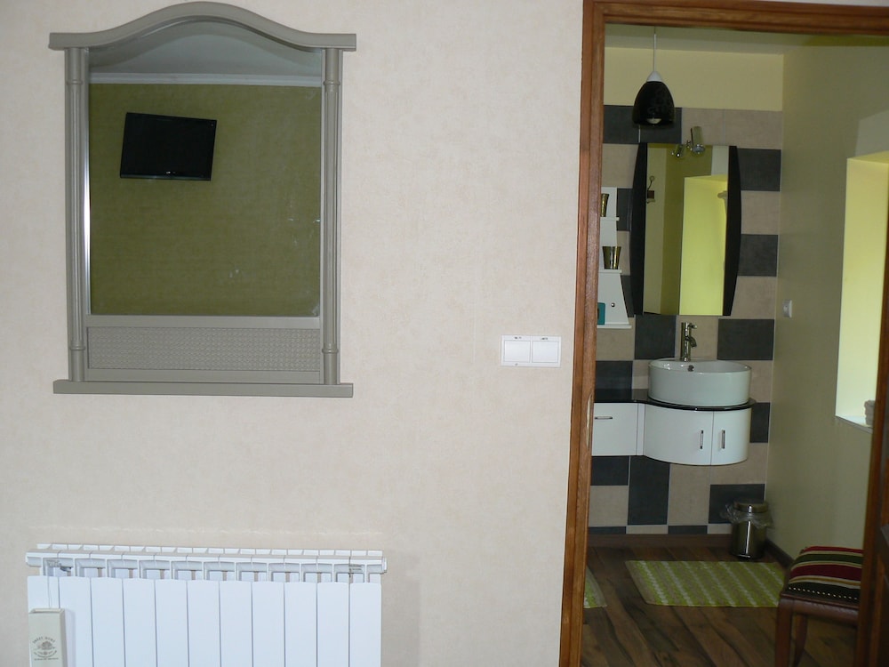 Photo 32