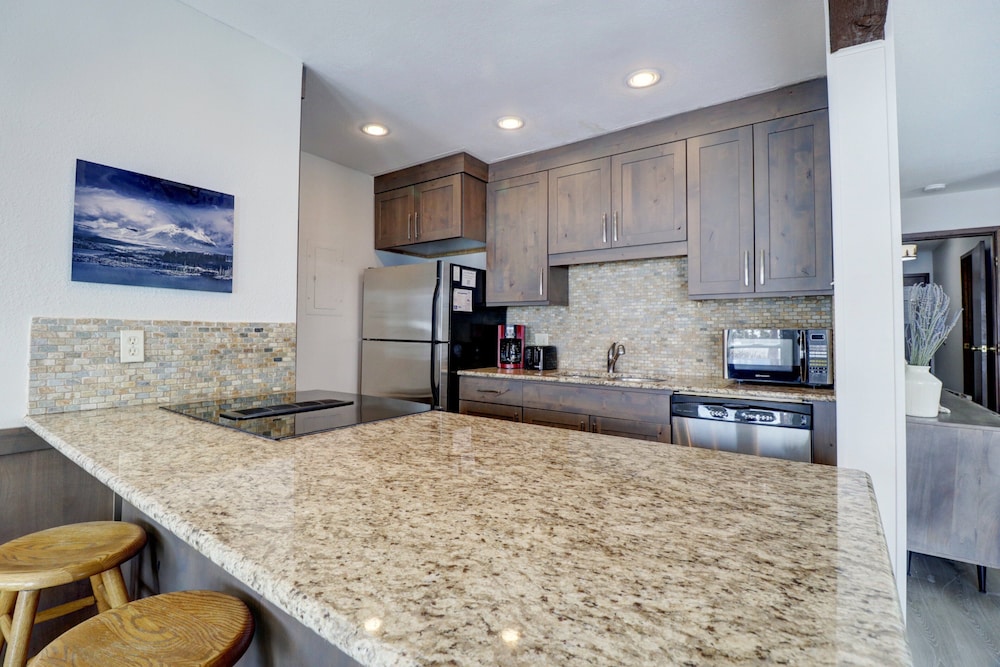 Cozy Dillon CO Condos