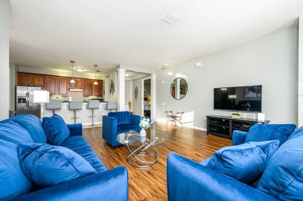 Epic Universe Family Fun Vista Cay Lakeview Condo - 1021