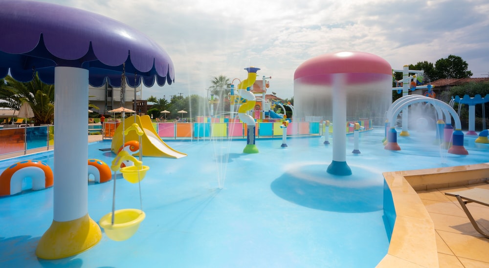 Cronwell Platamon Resort