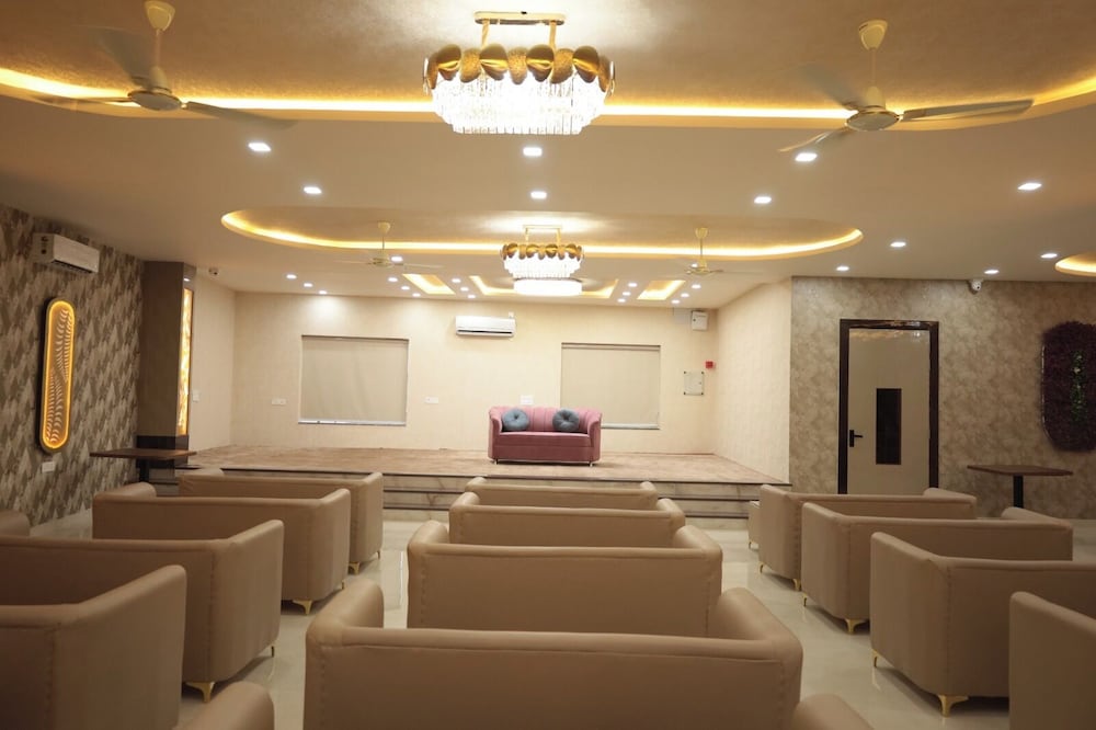 DR KRISHNA PALACE