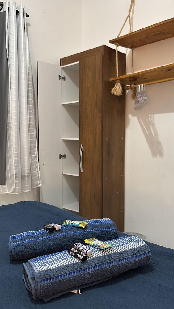 Primos Hostel & House