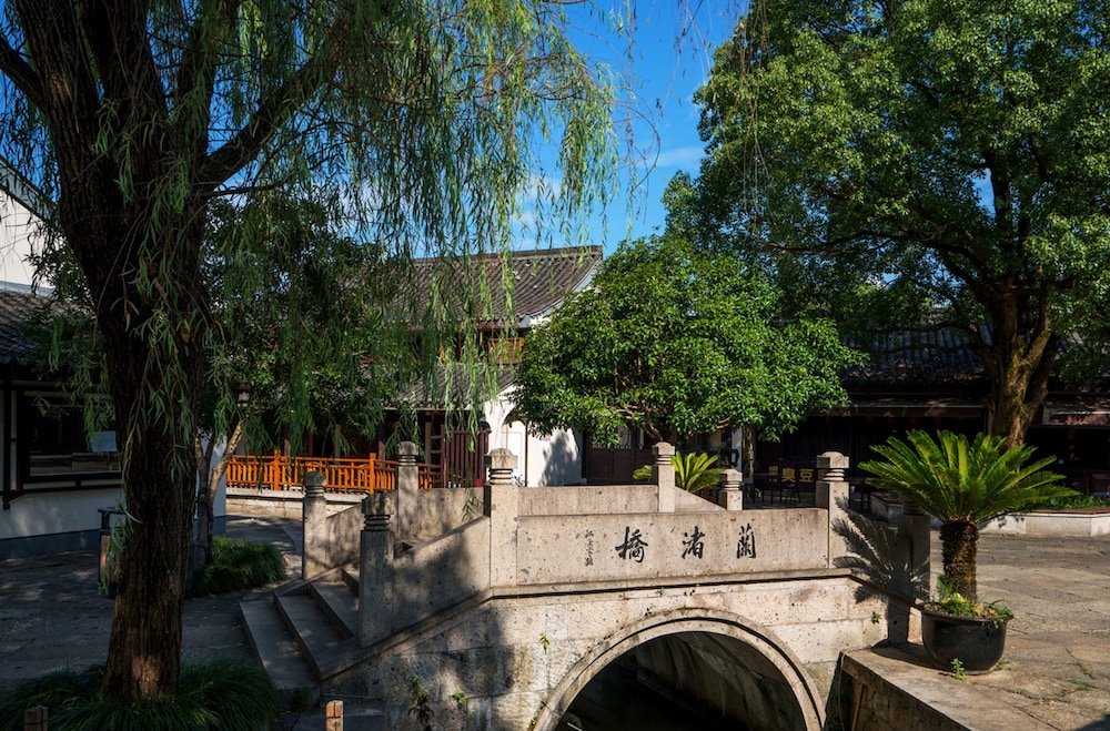 Lanting Yishi Inn