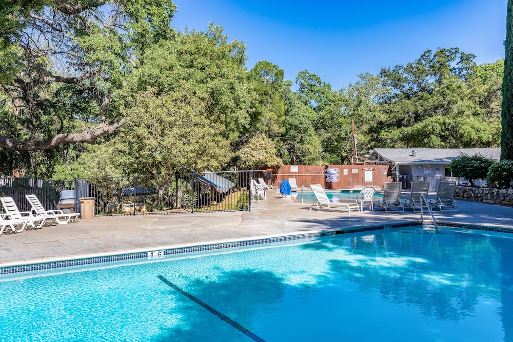 Rancho Oso RV & Camping Resort