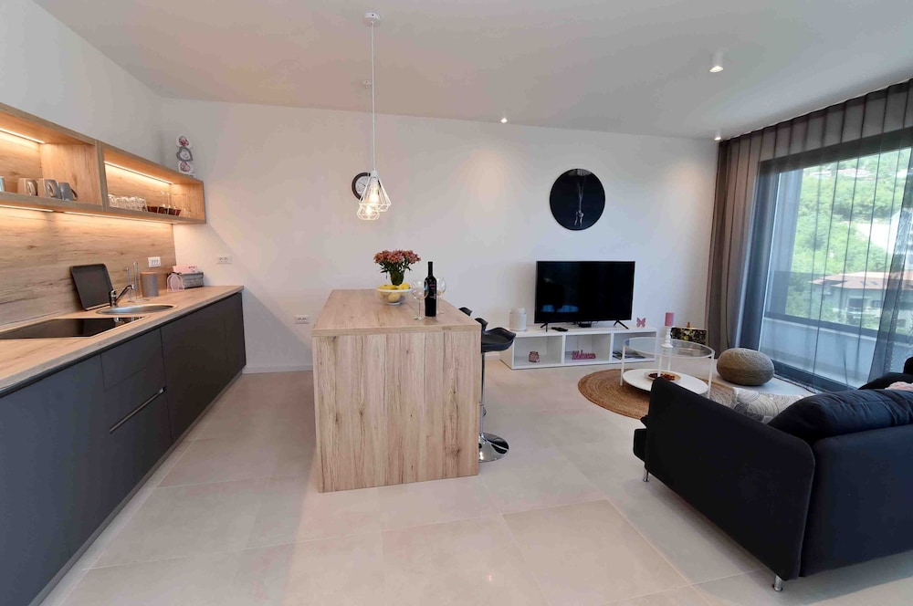 Villa Bella Vista B in Icici