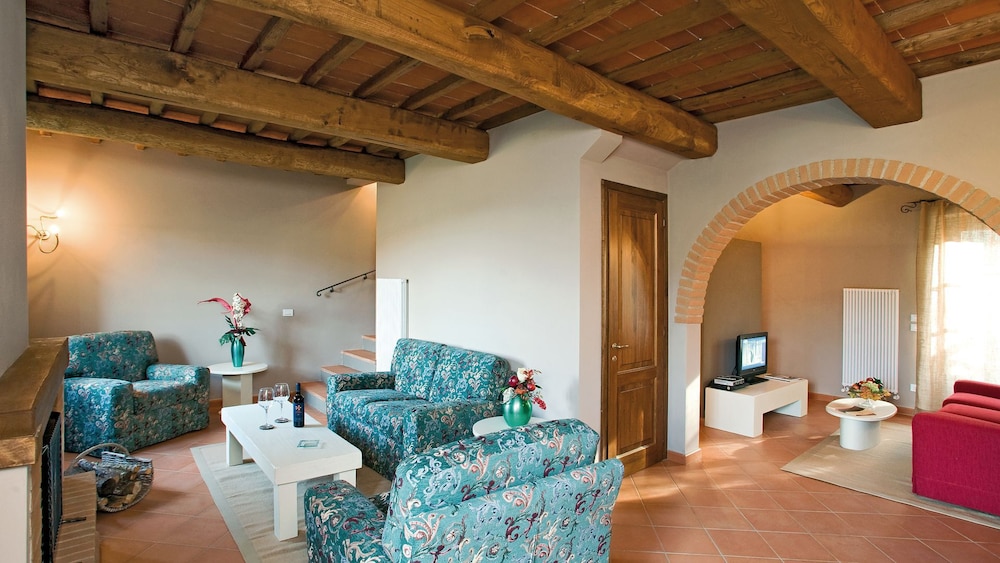 Poggio Cennina Resort