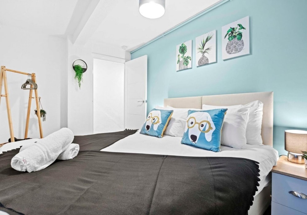 Queens Apartment By My Getaways Free Parking for one car view 2