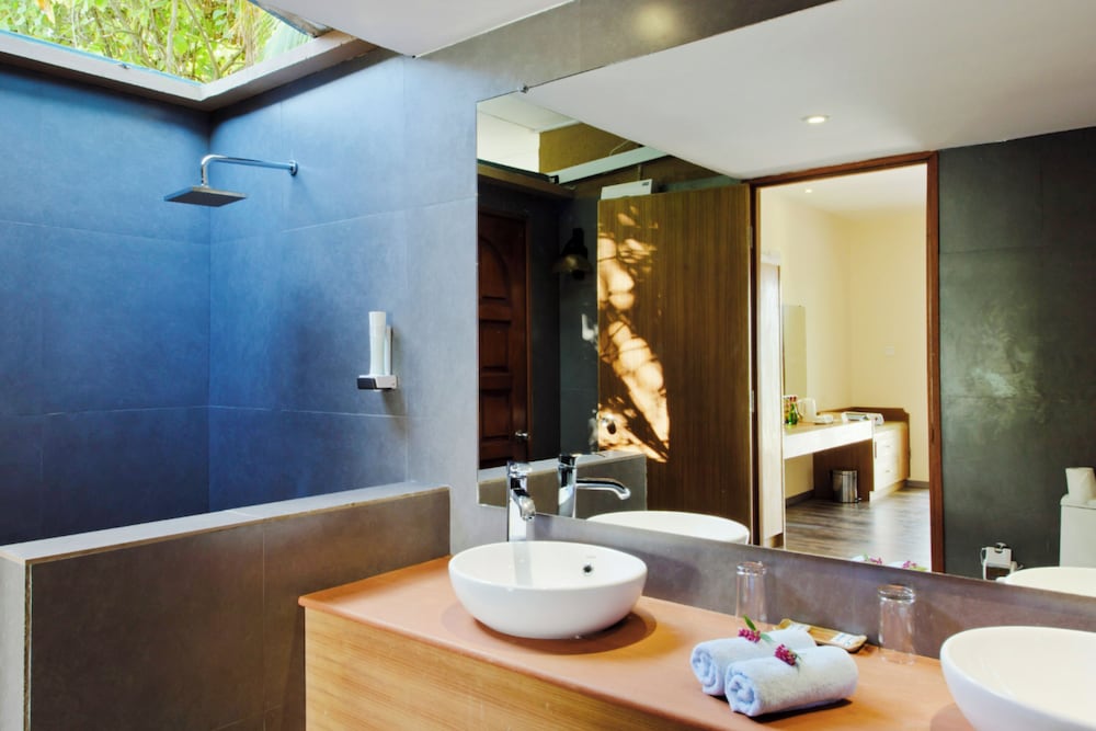 Eriyadu Island Resort