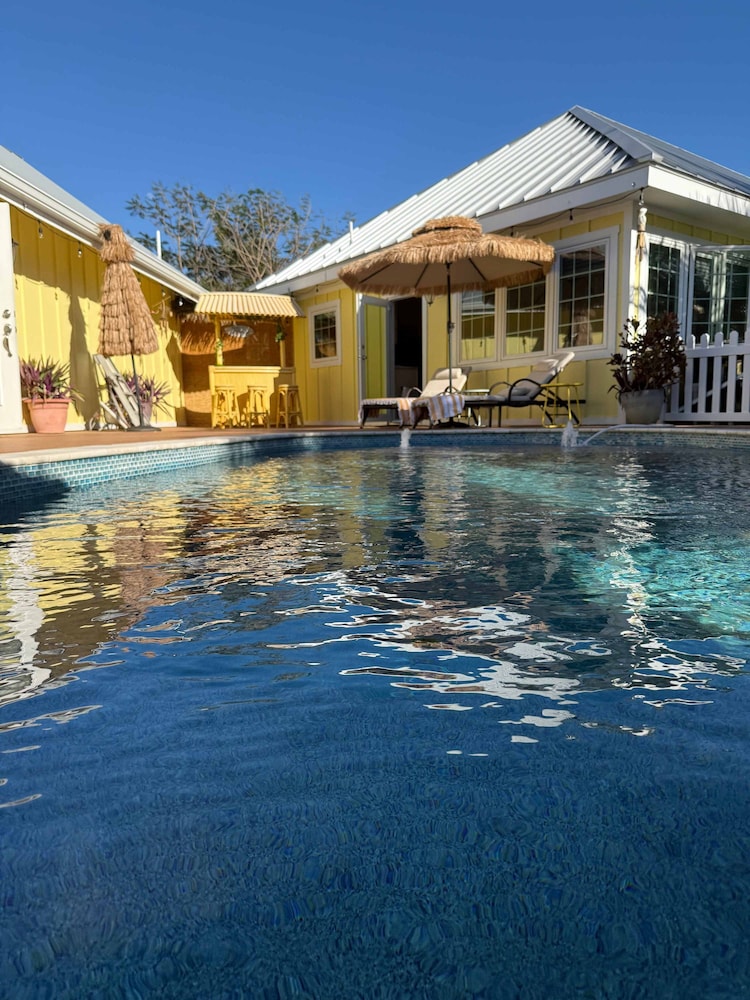 Brand New Coral Reef Suite Located in Paradise Island Estate