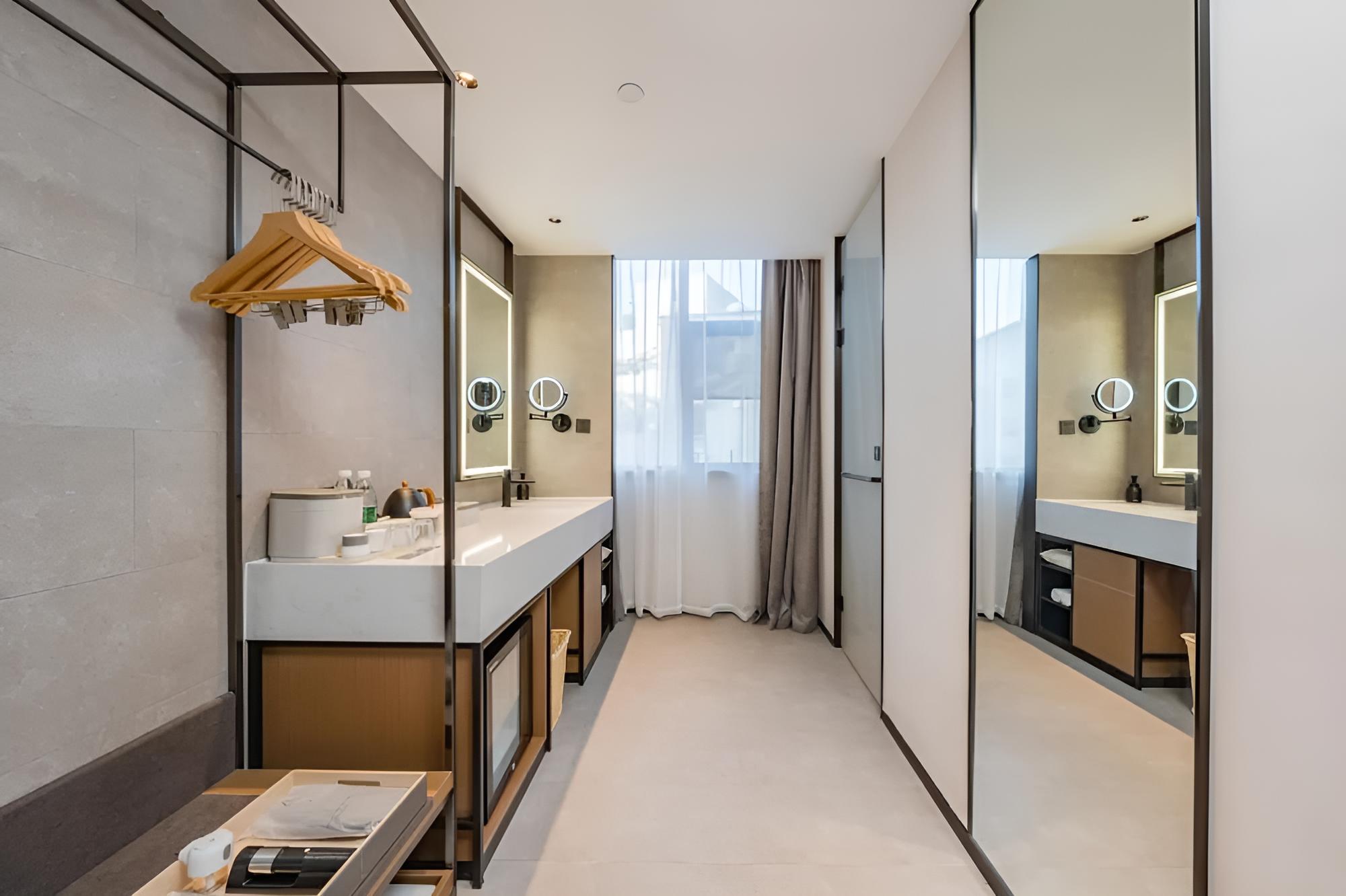 Huizhou Huiyang new city Yaduo Hotel