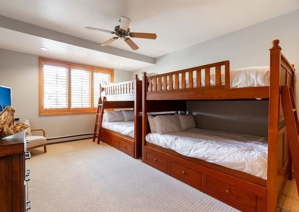 Beaver Creek Resort CO - Townsend Place & Strawberry Park Condos
