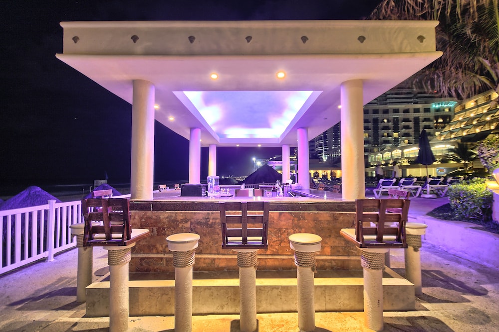 Golden Parnassus All Inclusive Resort & Spa - Adults Only