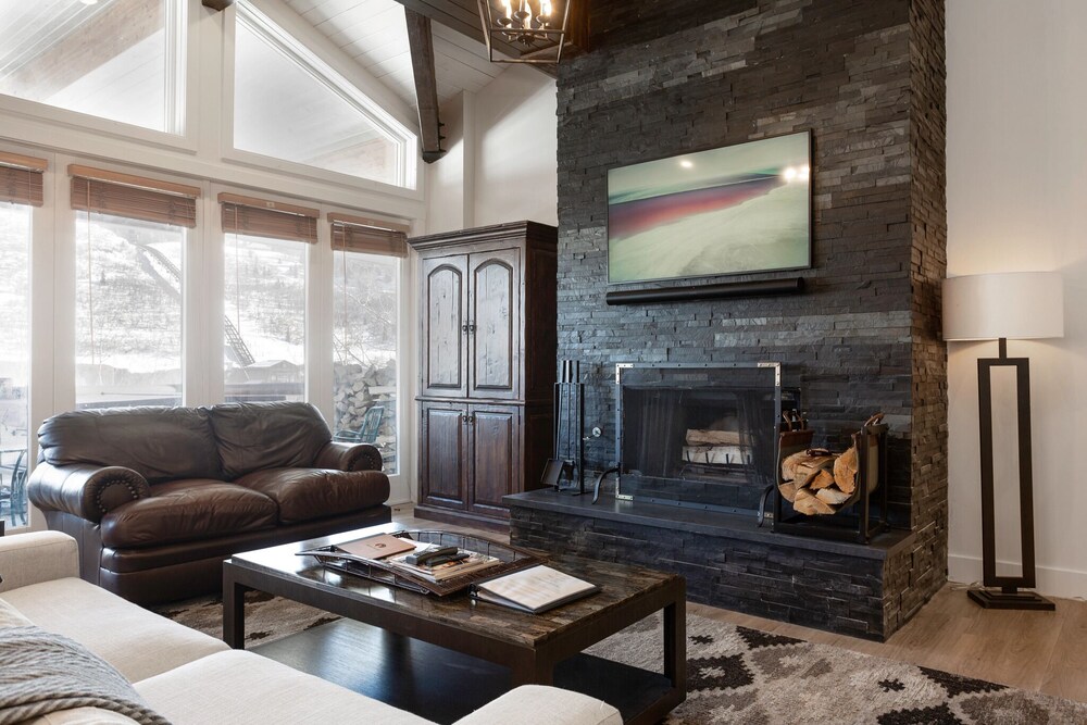Trail's End Lodge at Deer Valley Resort - Three Bedroom Residence with Den and Spa #303 3 Condo
