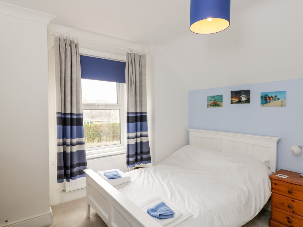 49 Ulwell Road