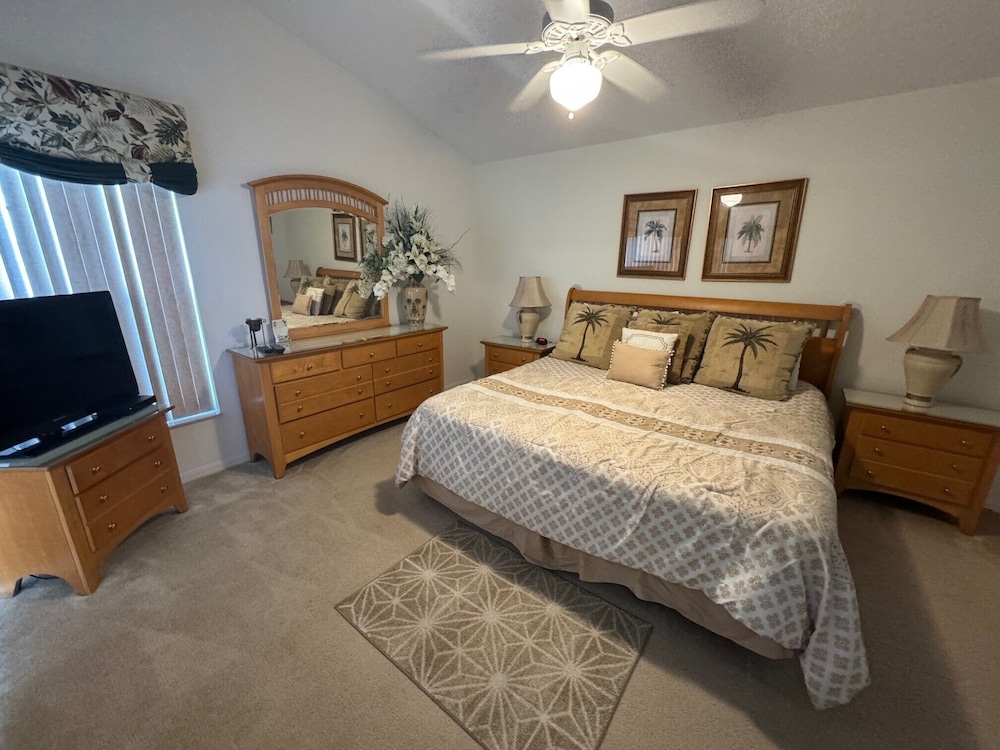 Sunset Villa Your Gateway to a Magical Florida Vacation! - Image 2