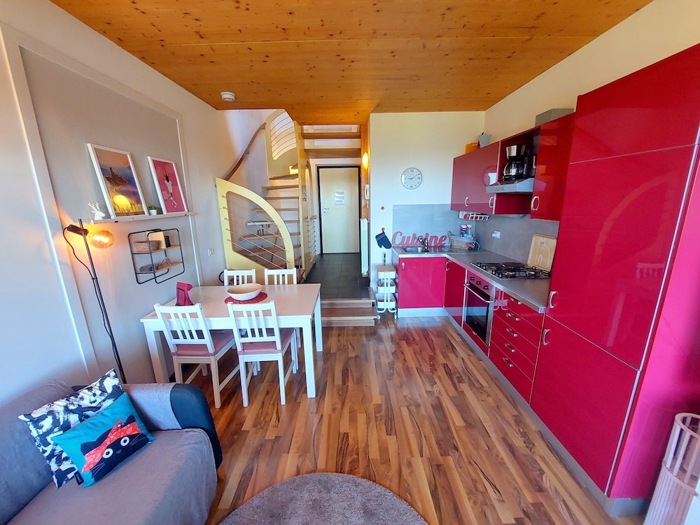Terraced House With Private Garden