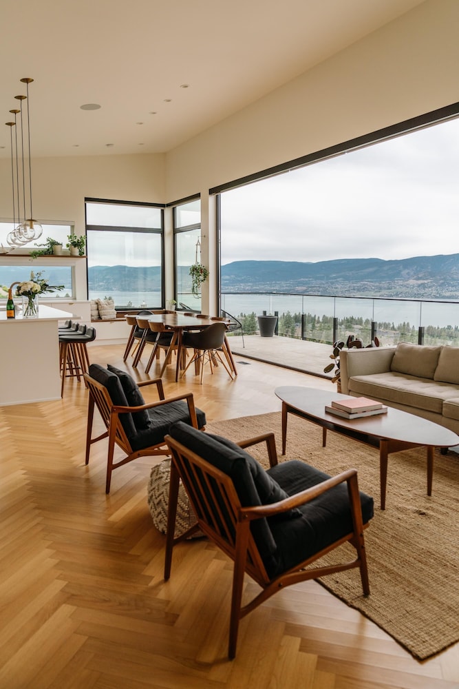 Salt w Pool Sauna Lake View Upper Mission Lux