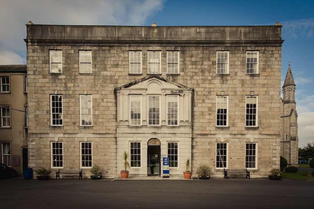 DCU Rooms at All Hallows College - Hostel