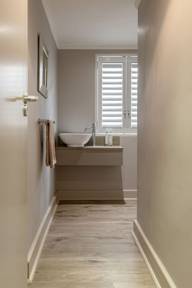 Bantry Place - Luxury Apartment