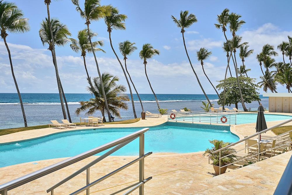 Beachfront Condos Las Olas Sleeps 6