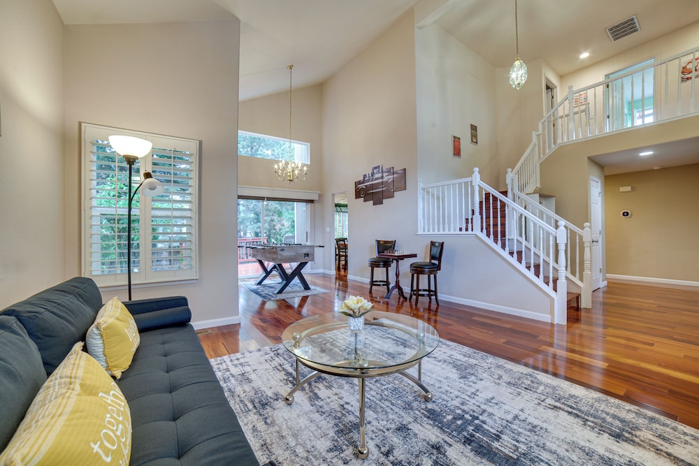 Reno Vacations - Spacious Reno Home w/ Deck 1 Mi to Downtown! - Property Image 15