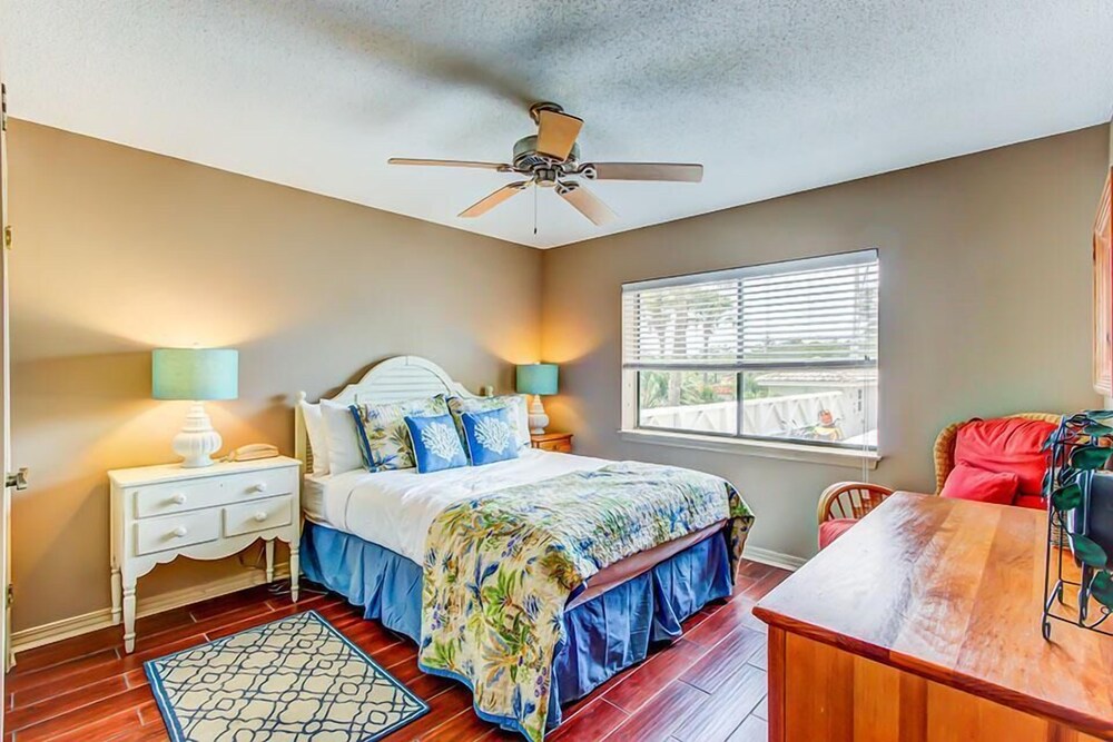 PALMS OF DUNE ALLEN 108 3 Bedroom Holiday Home by Five Star Properties