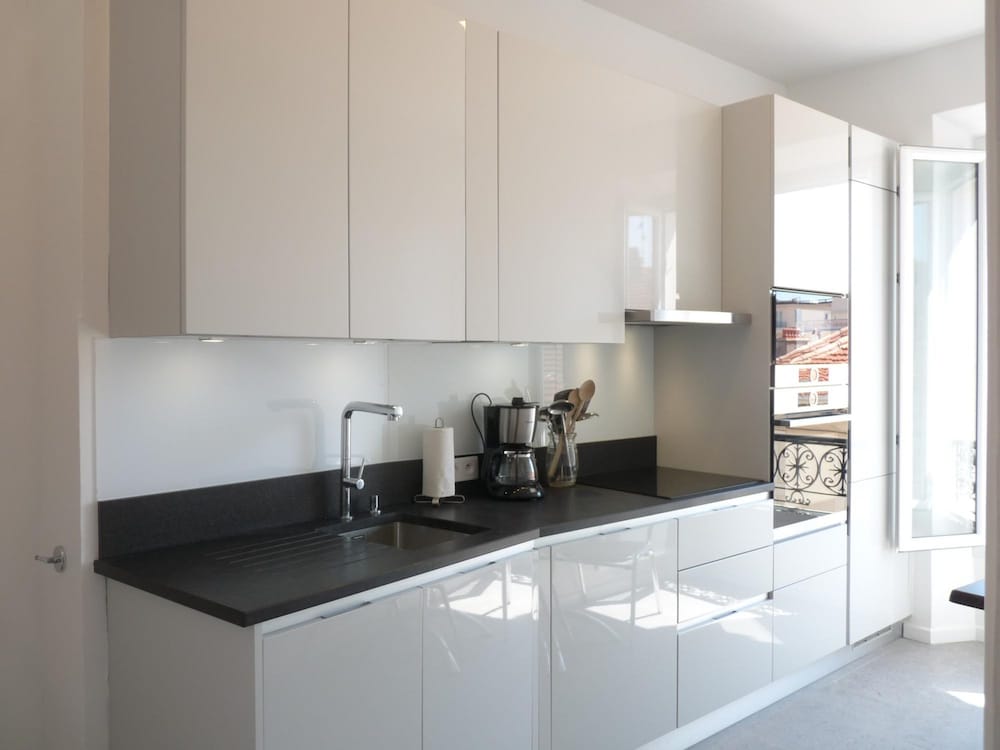 Two Bedrooms in the Center of Cannes 500 Meters From the Palais des Festival and the Croisette - 1934
