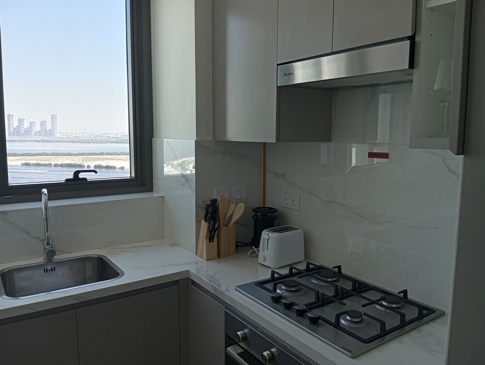 1BR with Creek View in Jaddaf by Bespoke