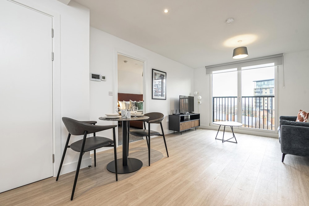 Chic Apartment Near City Centre view 3
