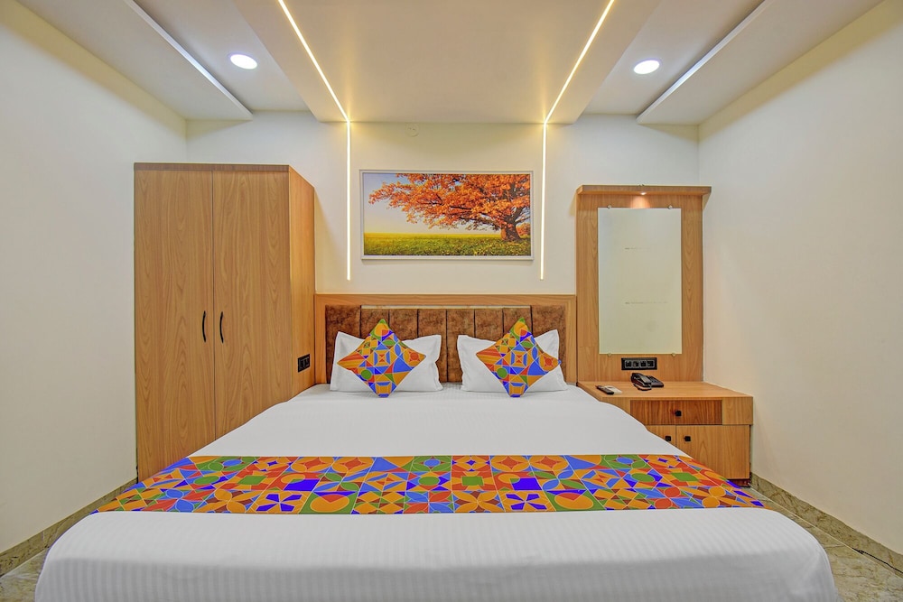 Fabhotel Relax Inn