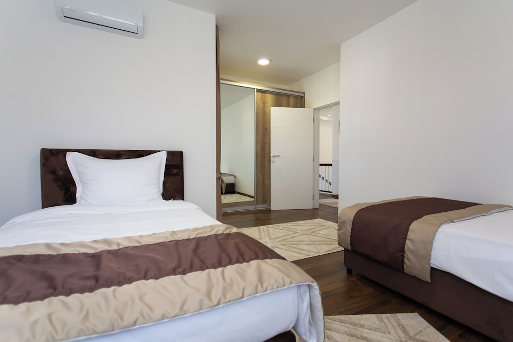 Malak Resort