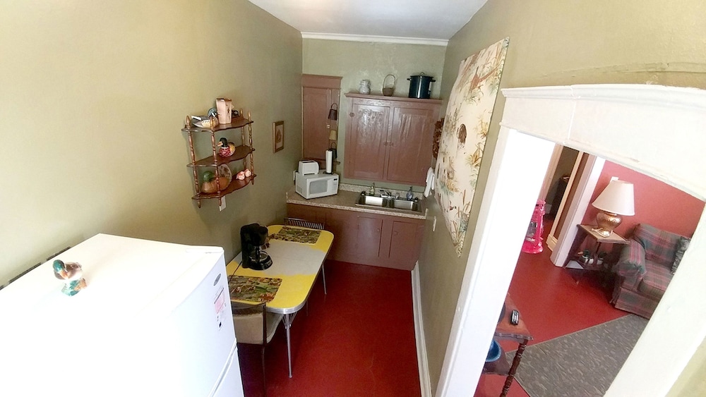 Historic Whiting Hotel Suites - Property Image 17