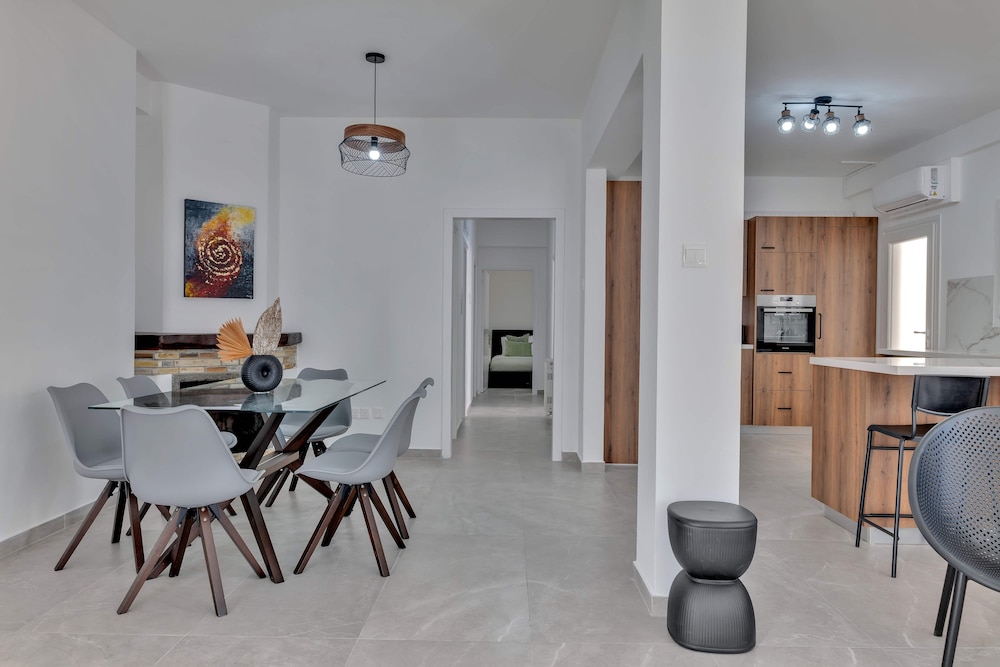 Phaedrus Living: Luxury Residence Faneromeni