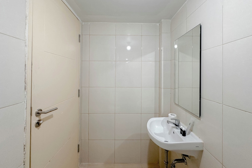 Pleasant and Restful Studio at Orchard Supermall Mansion Apartment