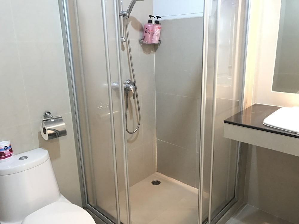 14 Place Sukhumvit Suites - SHA Plus