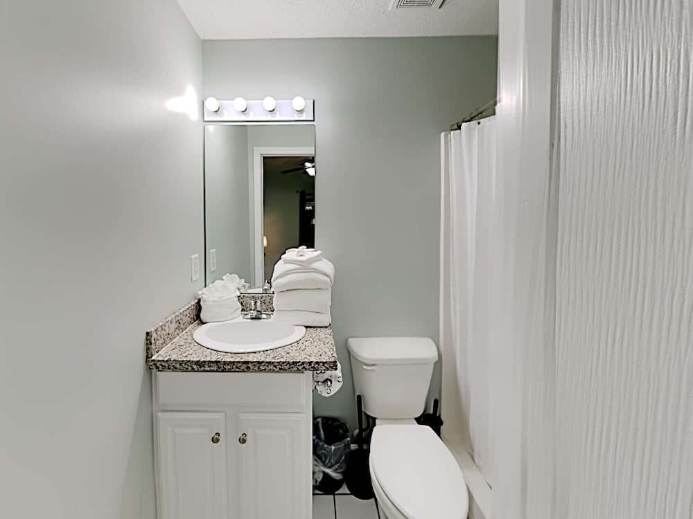 Tradewinds by Southern Vacation Rentals