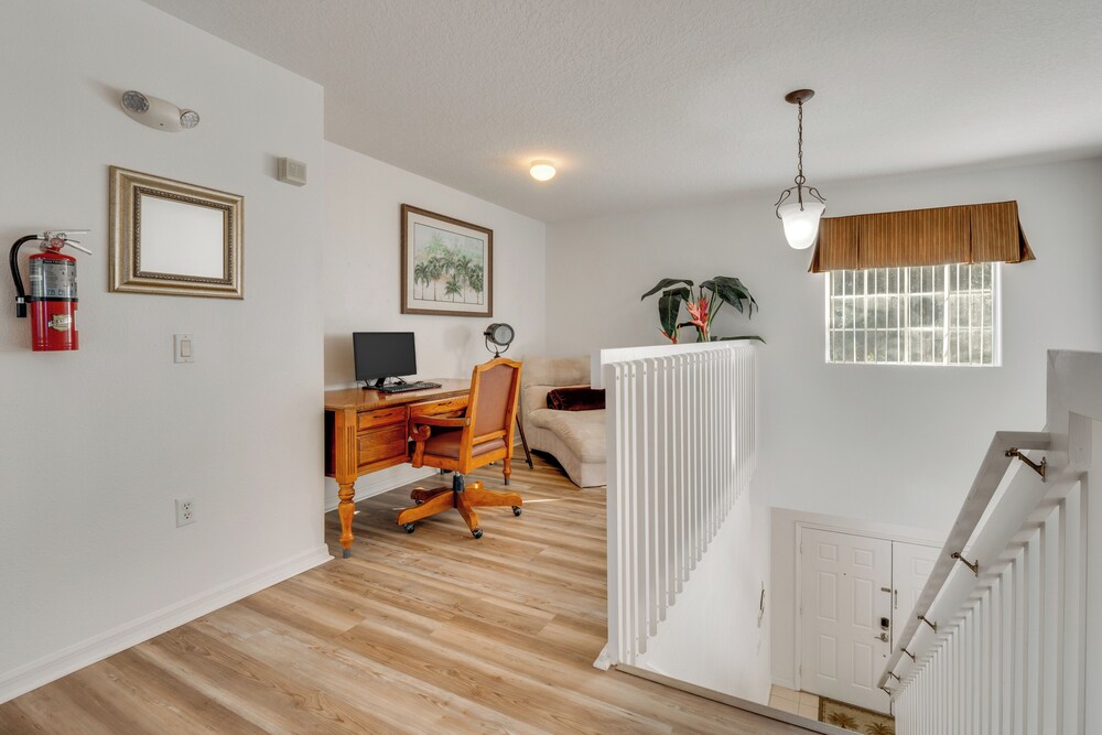 11 Mi to Disney: Family-friendly Davenport Home