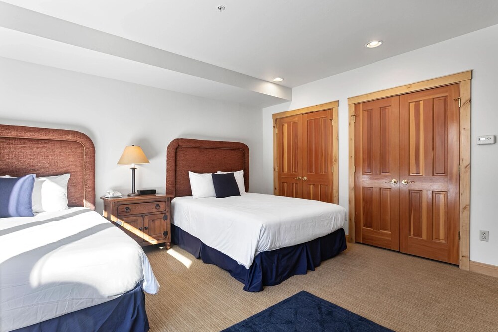 Trail's End Lodge at Deer Valley Resort - Two Bedroom Residence with Spa #201 2 Condo