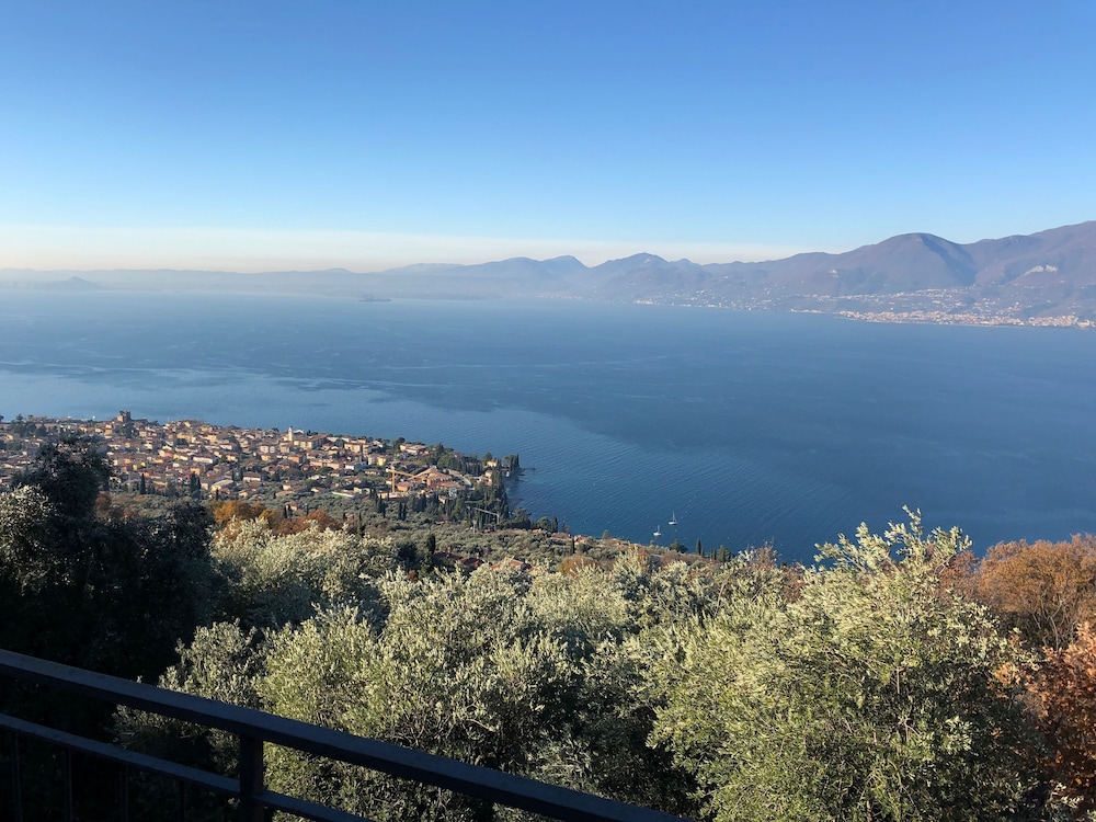 Villa Belvedere Albisano photo 2