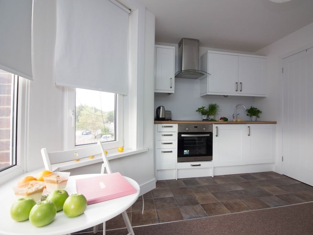 Beddoe Apartments